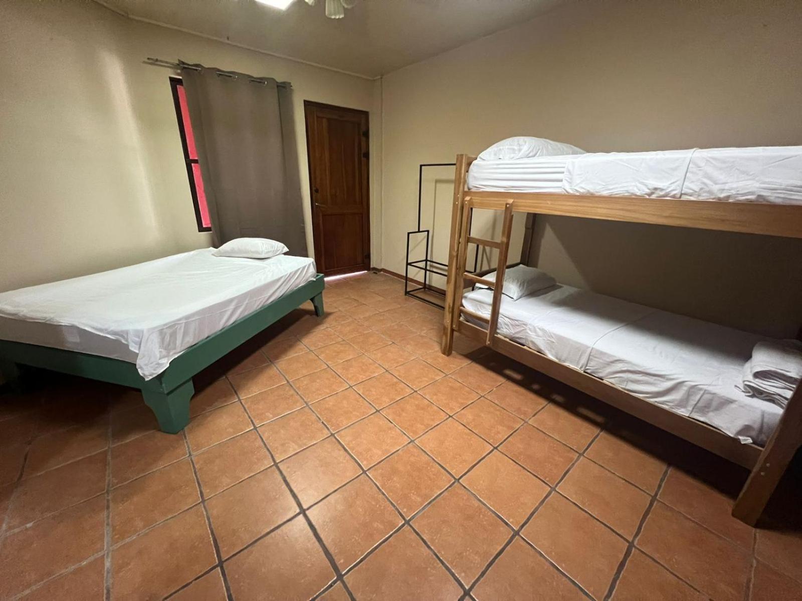 Hospedaje Papalotes Quepos Zewnętrze zdjęcie